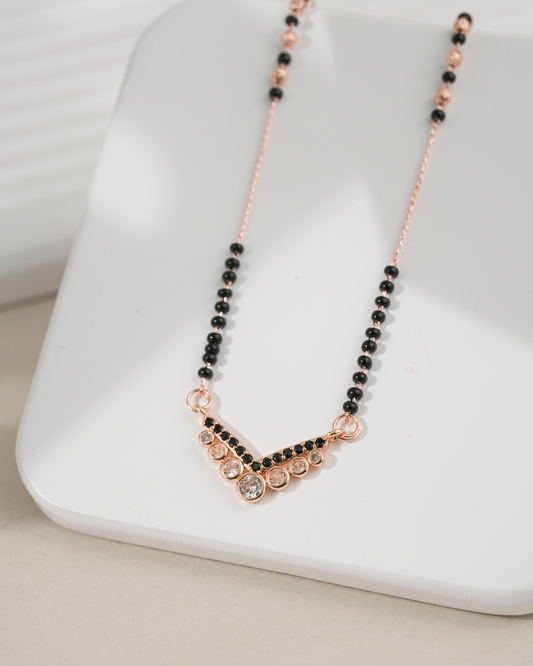 Arya Mangalsutra aureva