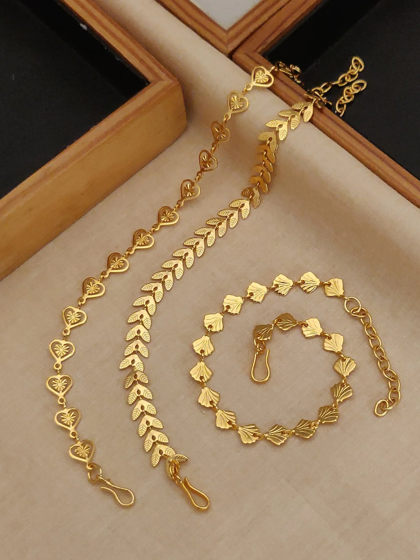 Golden Leafheart Bracelet Trio Aureva