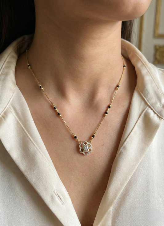 Mandala Solitaire Bloom Mangalsutra