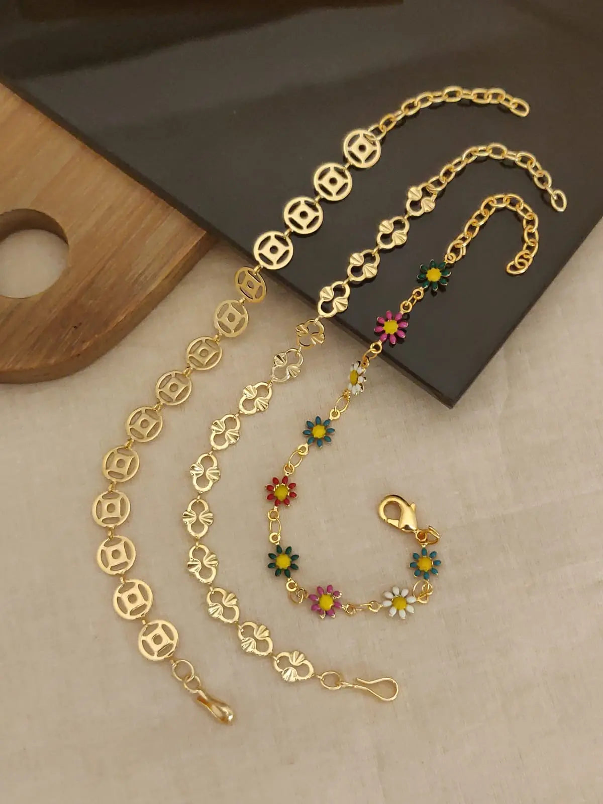 Golden Bloomshine Bracelet Trio Aureva