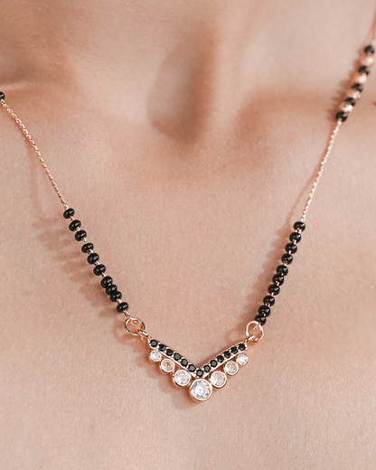 Arya Mangalsutra aureva