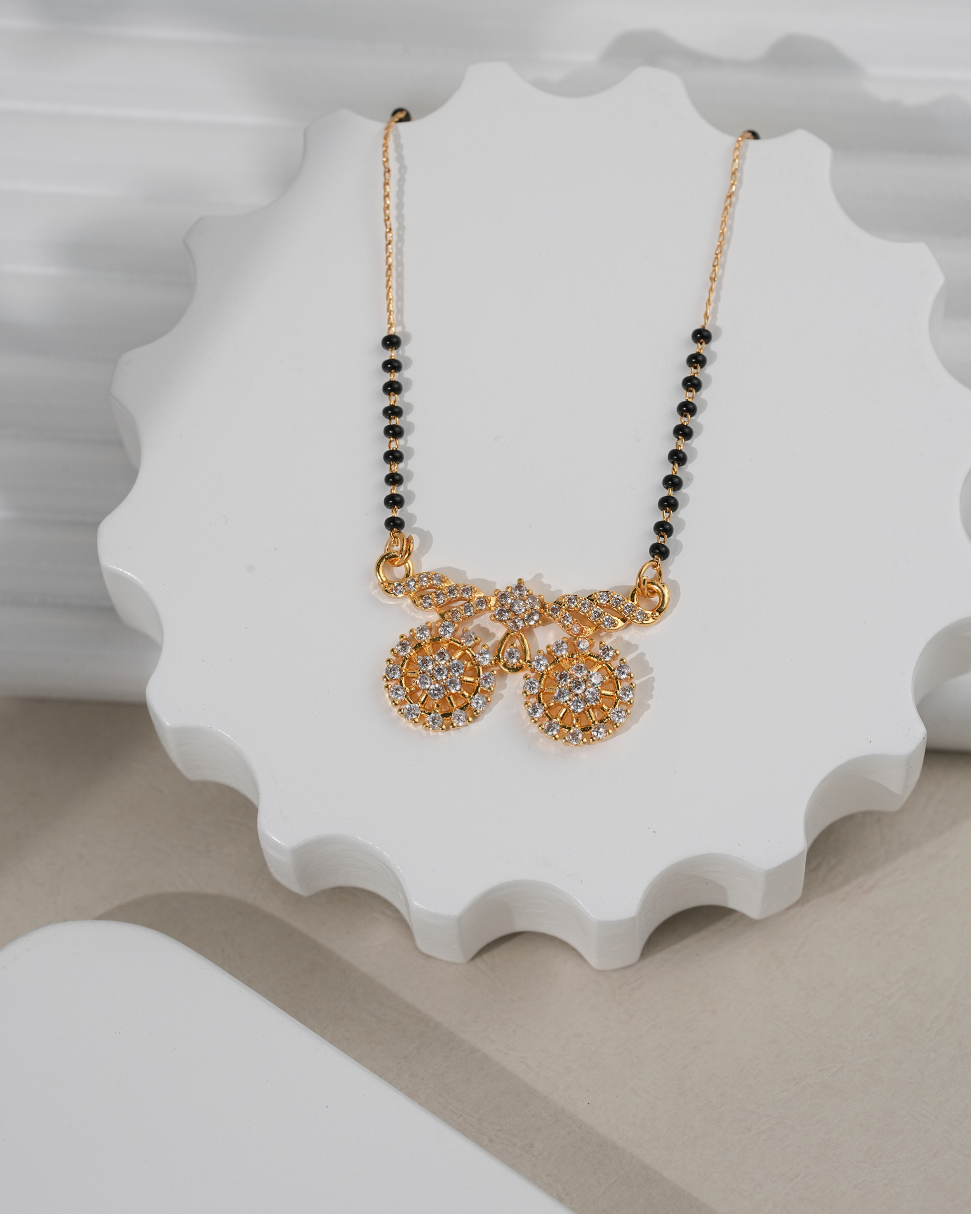 Ishita Mangalsutra aureva