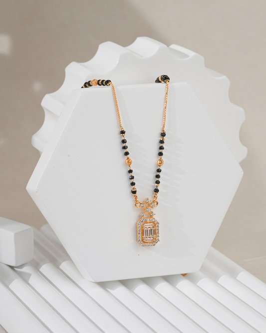 Anika Mangalsutra aureva