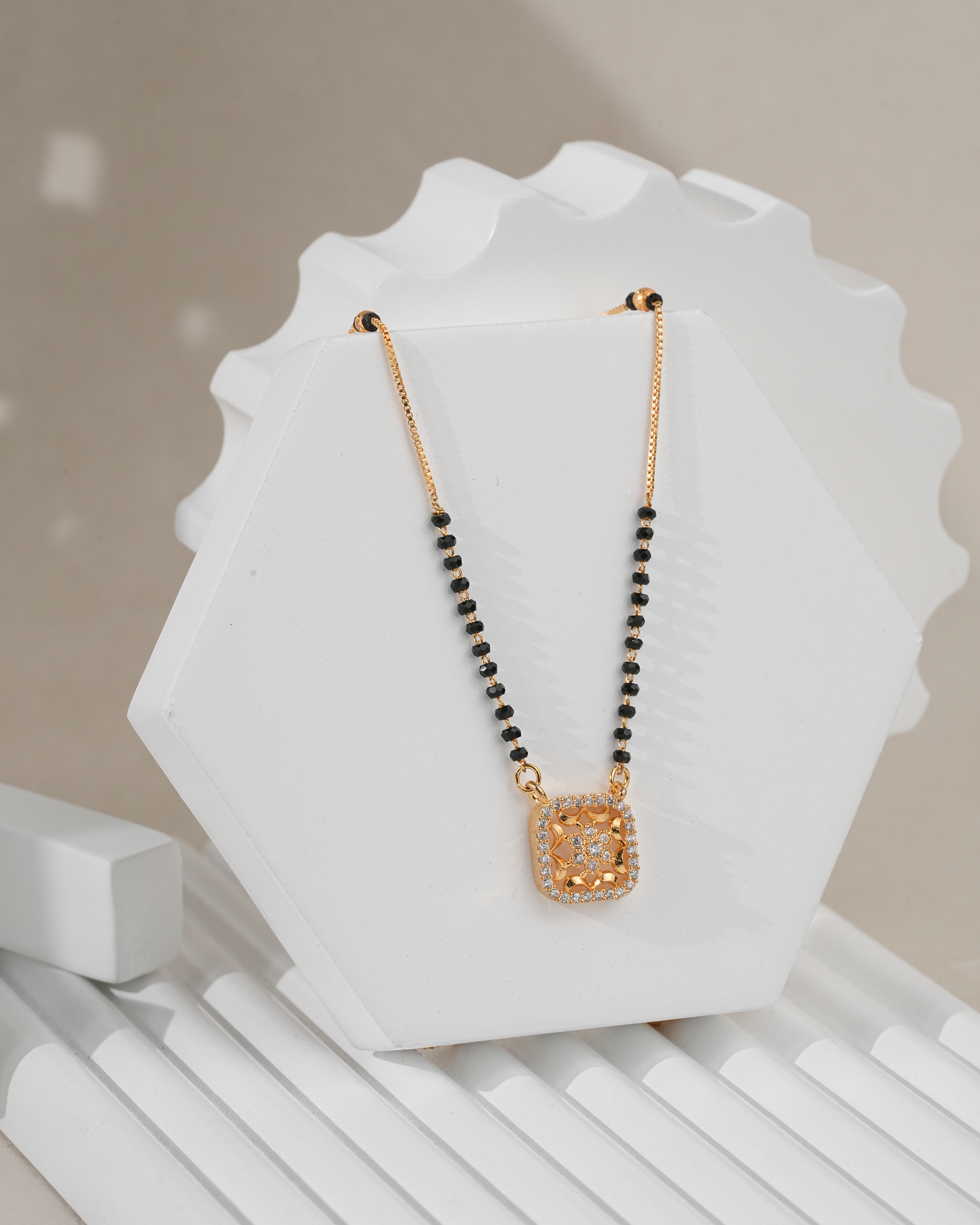 Samira Mangalsutra aureva