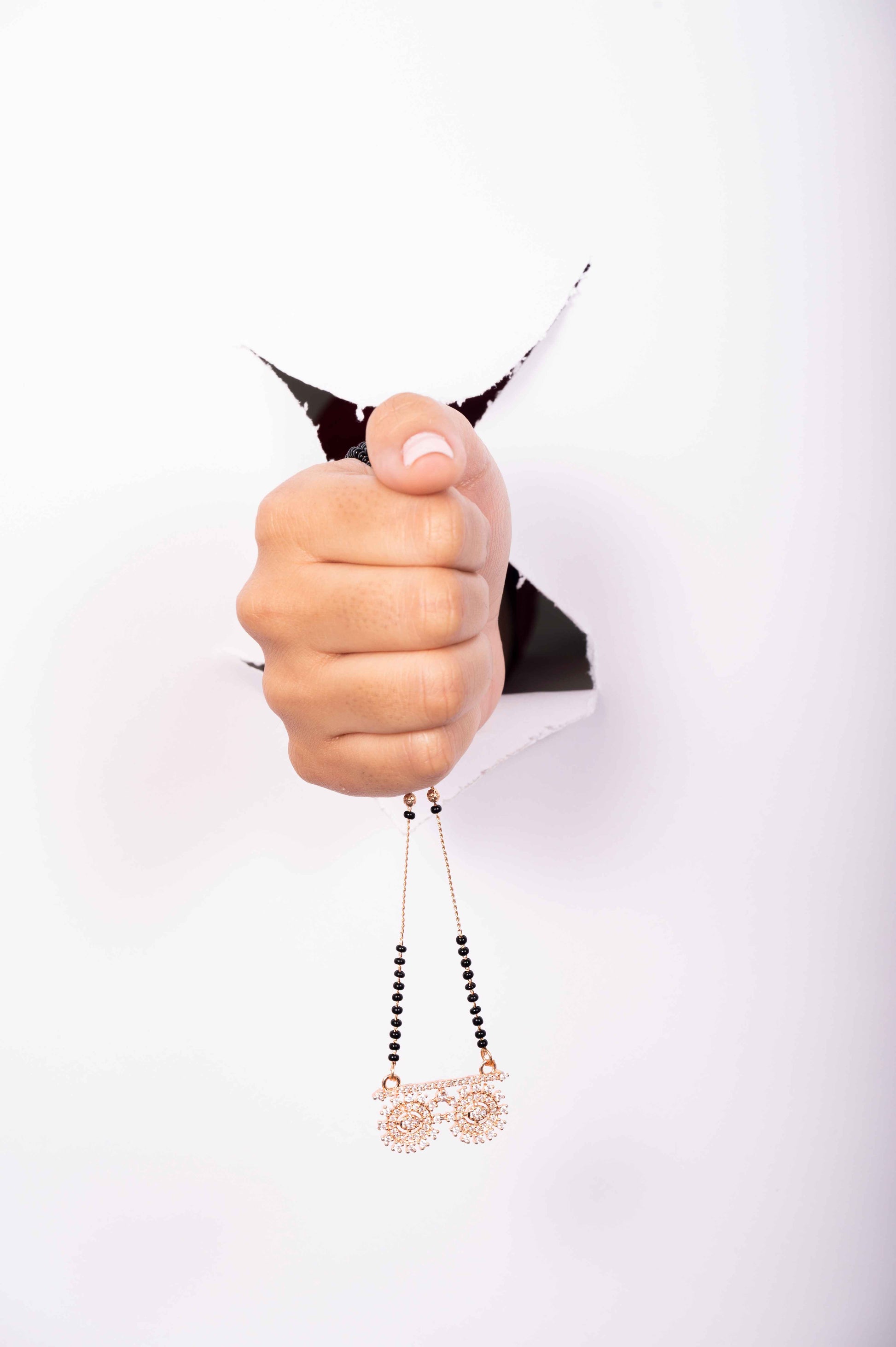 Vedika Mangalsutra aureva