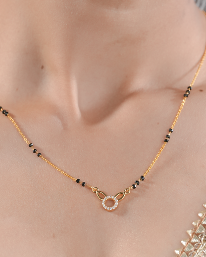 Vritta Mangalsutra aureva
