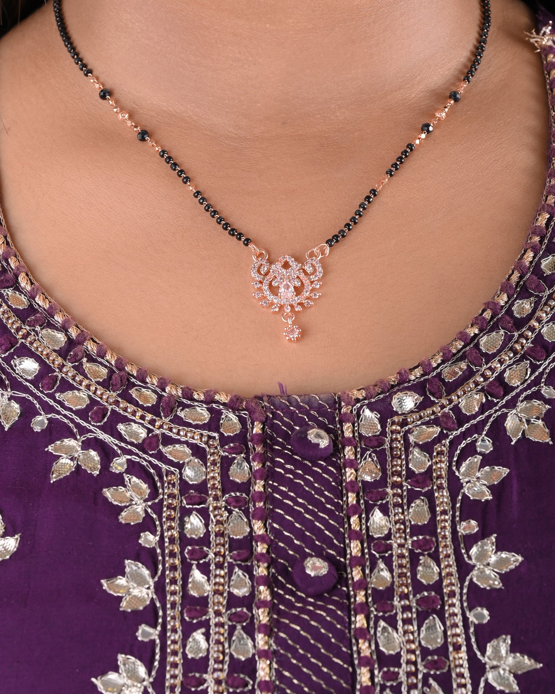 Aadhya Mangalsutra aureva
