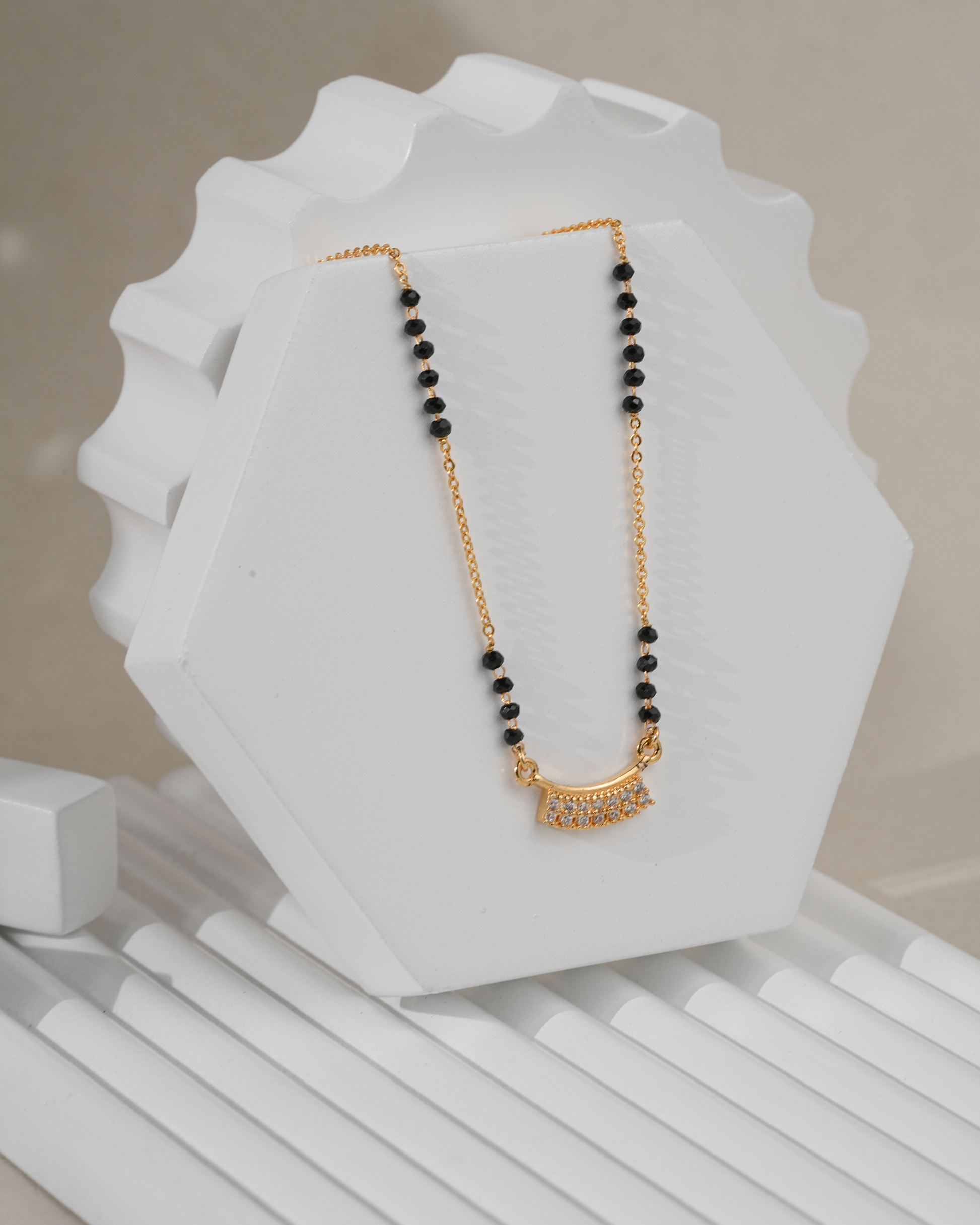 Ira Mangalsutra aureva