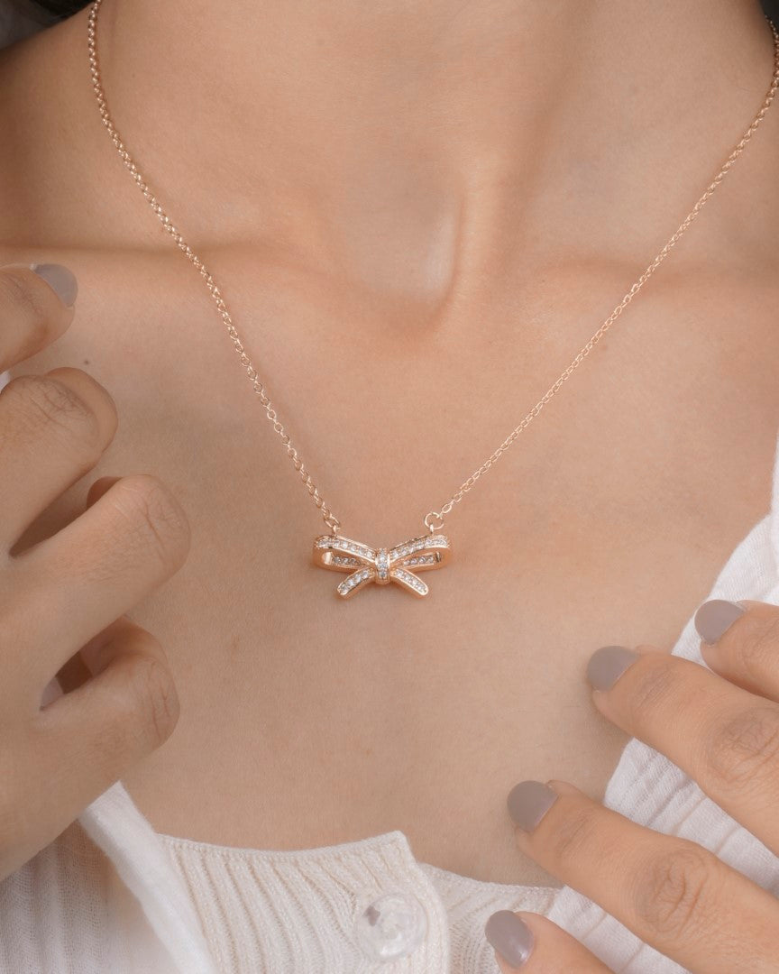 Bow Necklace aureva