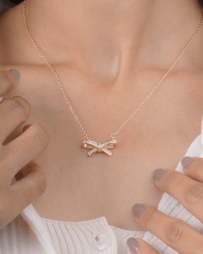Bow Necklace aureva