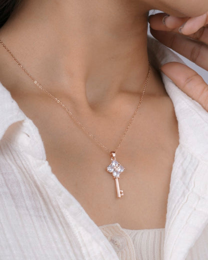 Lumina Necklace aureva