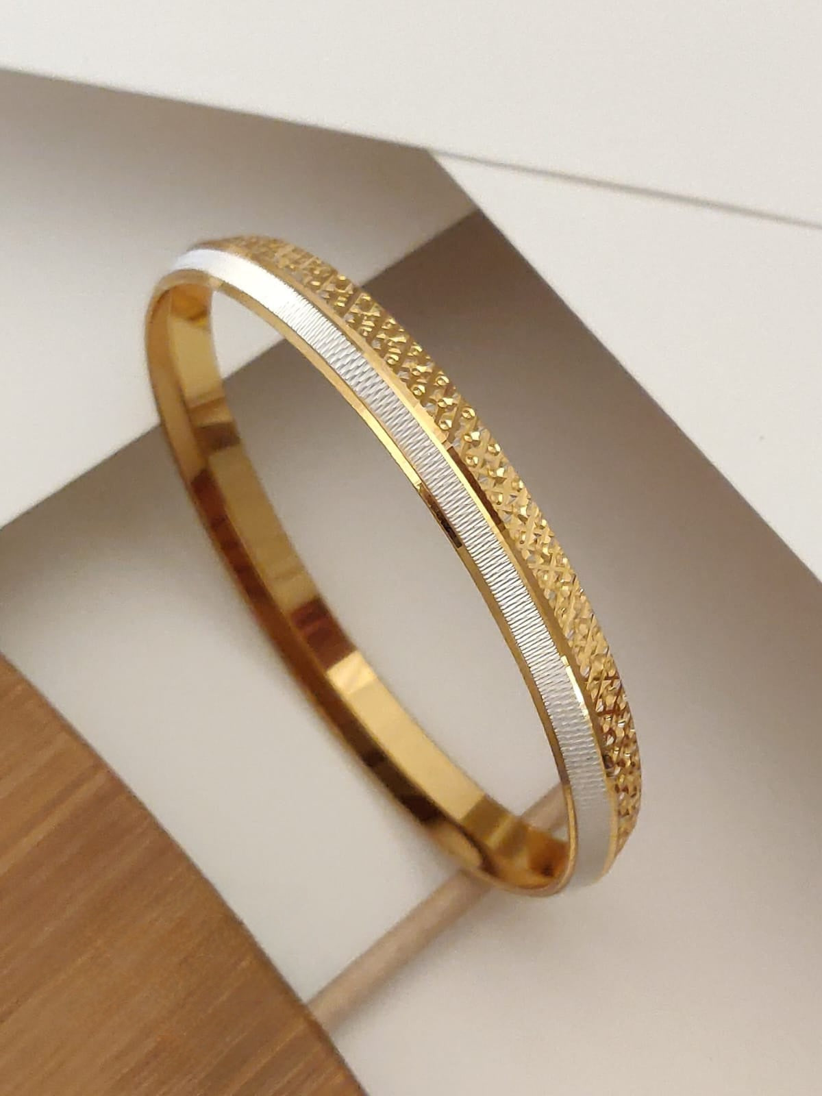 Classic Diamond-Cut Textured Gents Kada Aureva