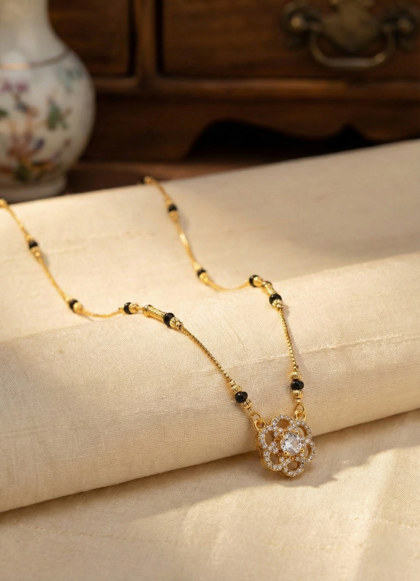 Mandala Solitaire Bloom Mangalsutra