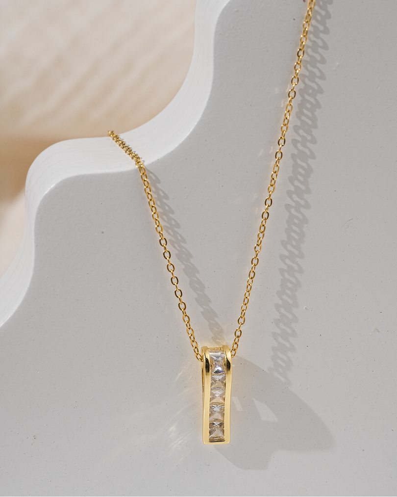 Essence Necklace aureva