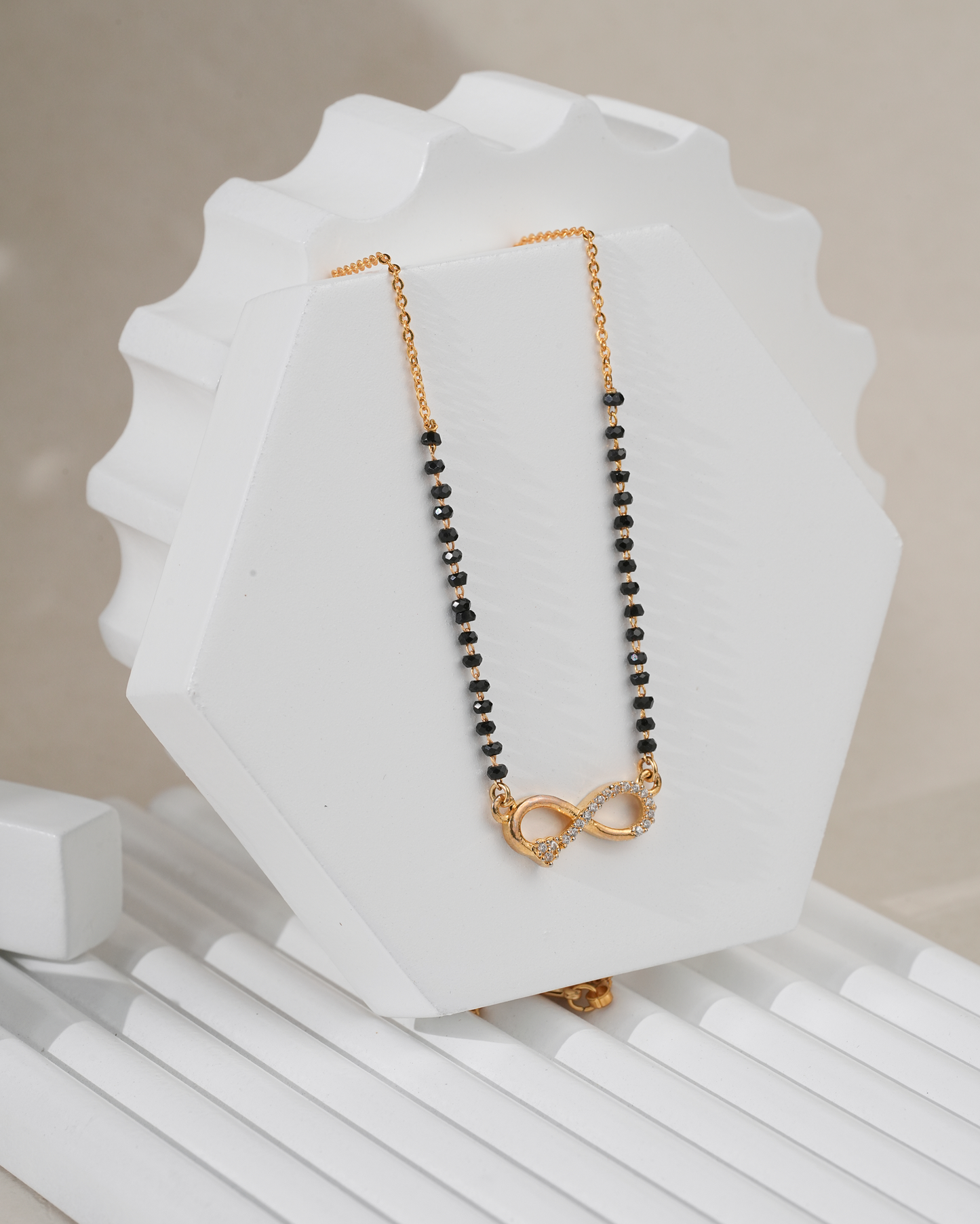 Ananta Mangalsutra aureva