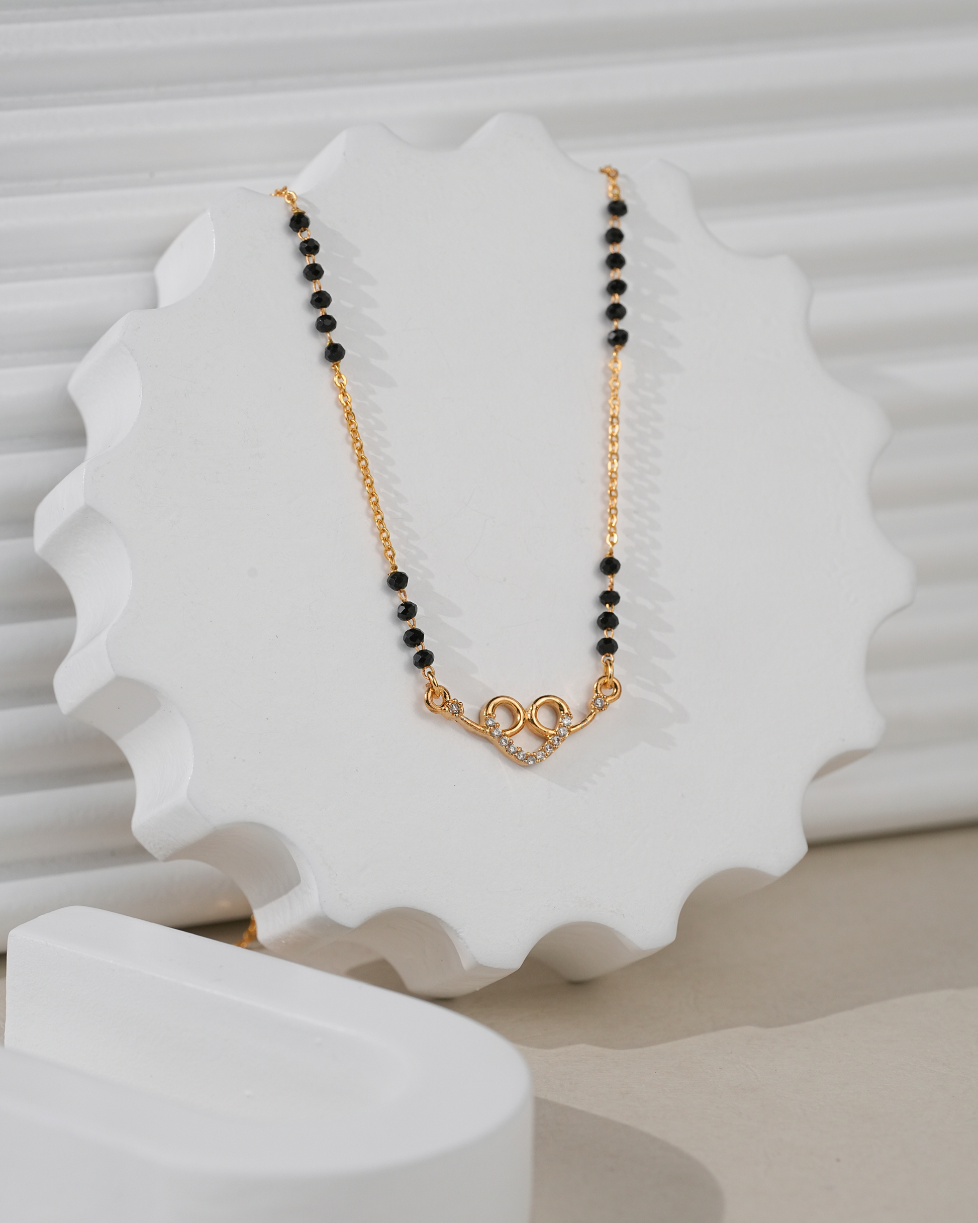 Hridaya Mangalsutra aureva