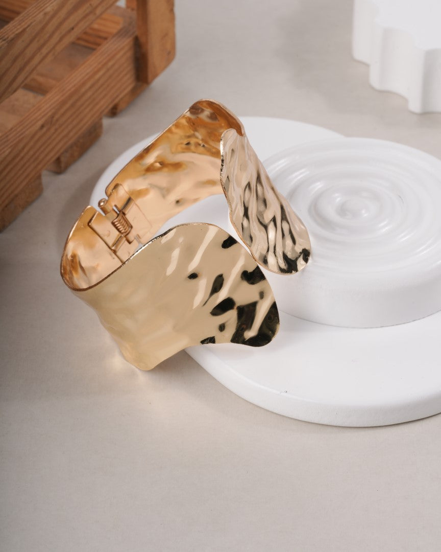 Tortoise Wave Cuff aureva