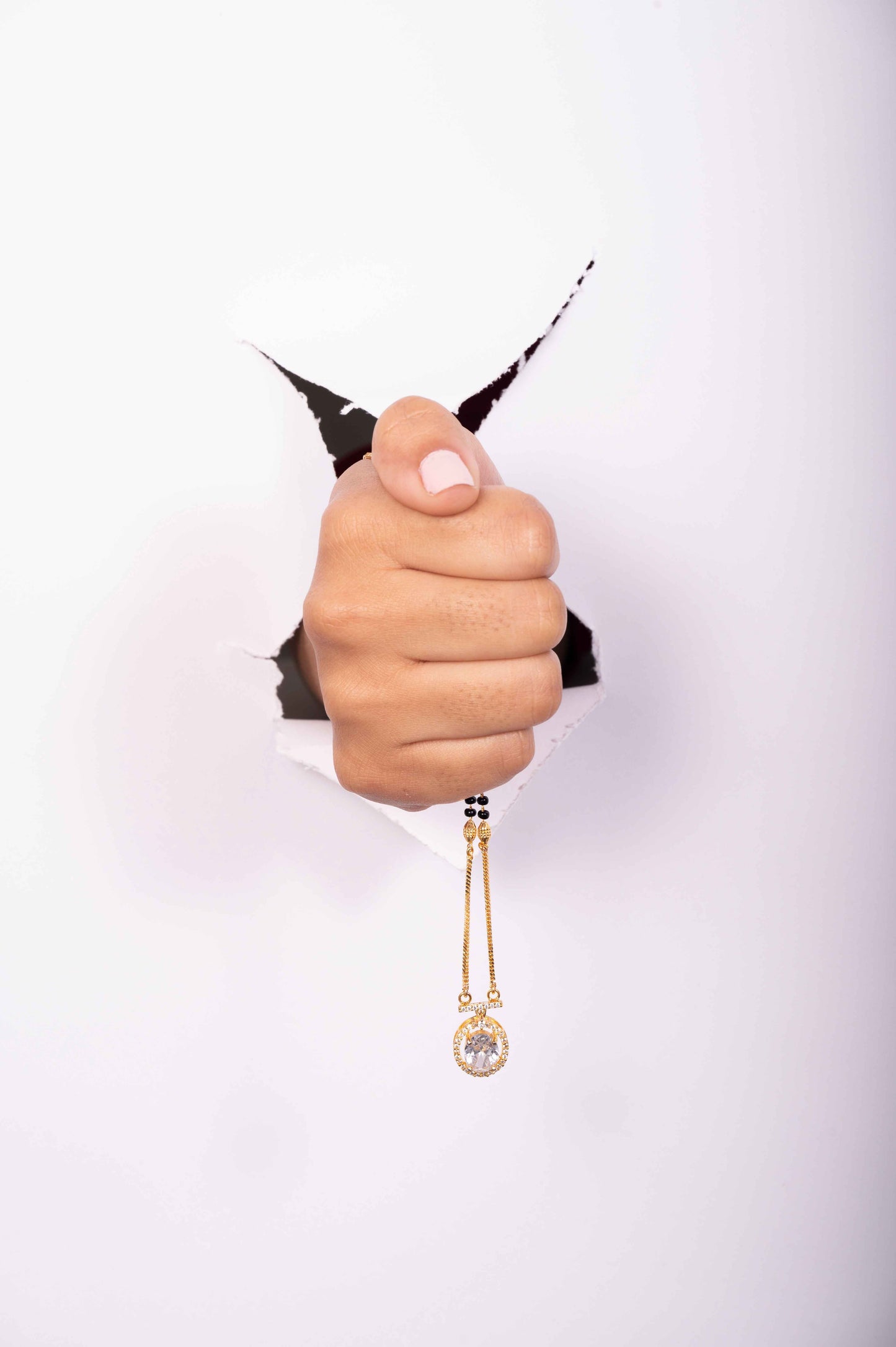 Alisha Mangalsutra aureva