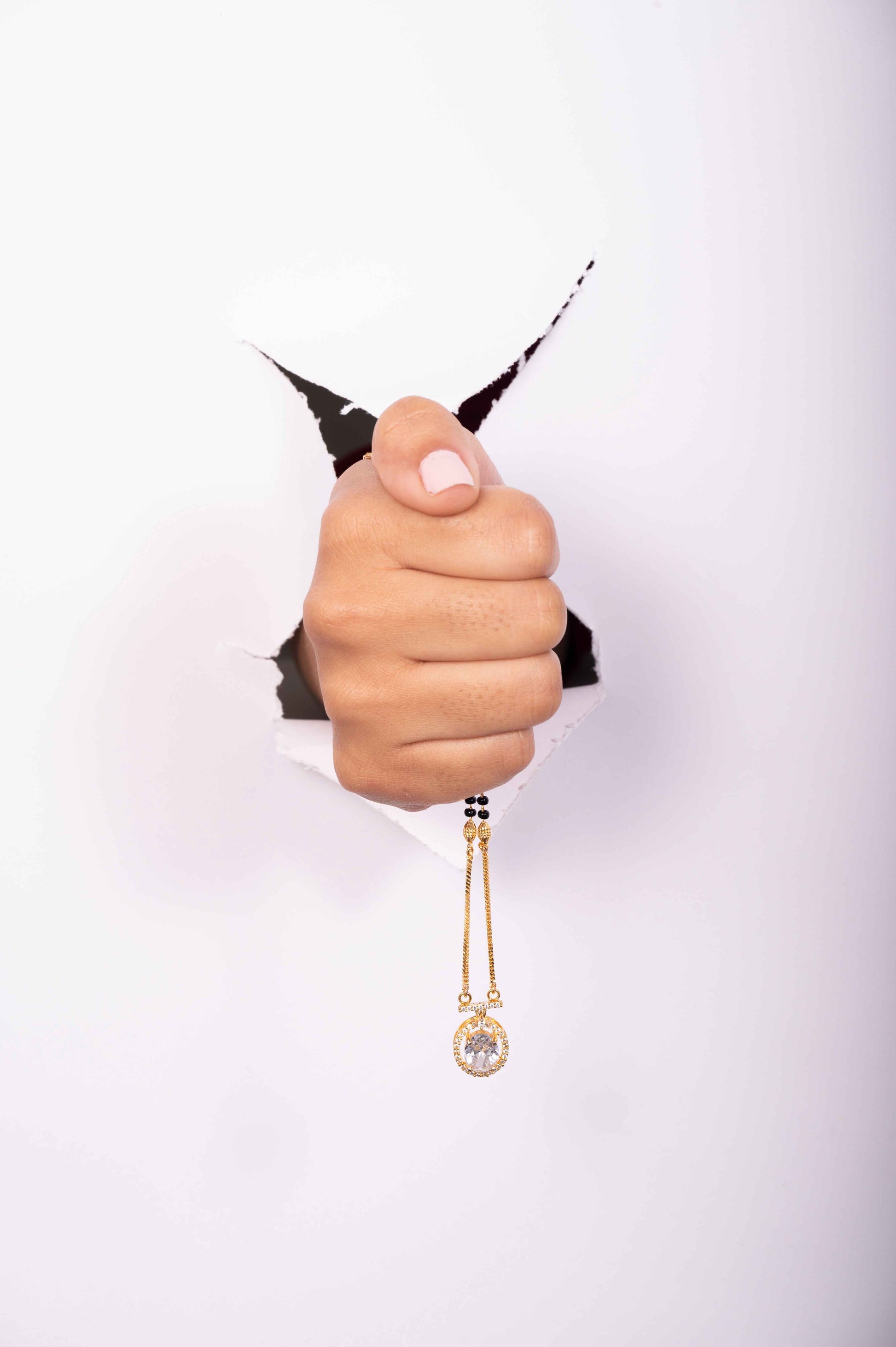 Alisha Mangalsutra aureva