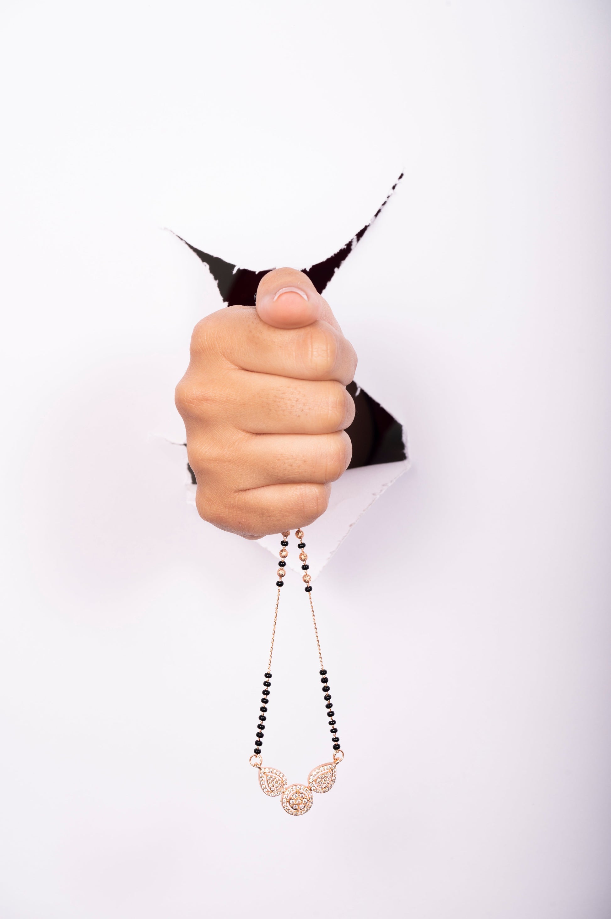 Trishna Mangalsutra aureva