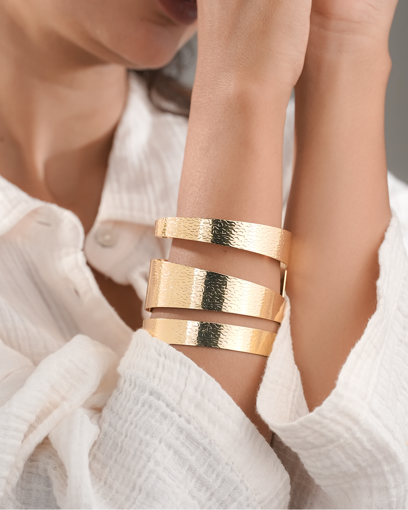 Hammered Cuff aureva