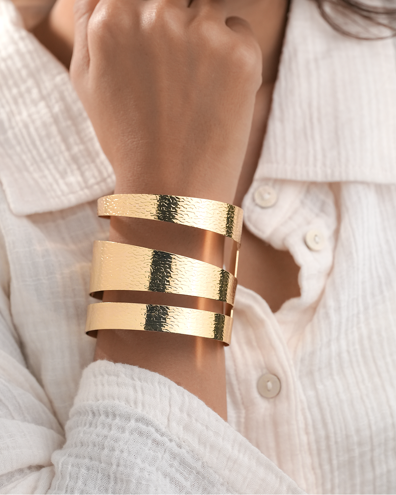Hammered Cuff aureva