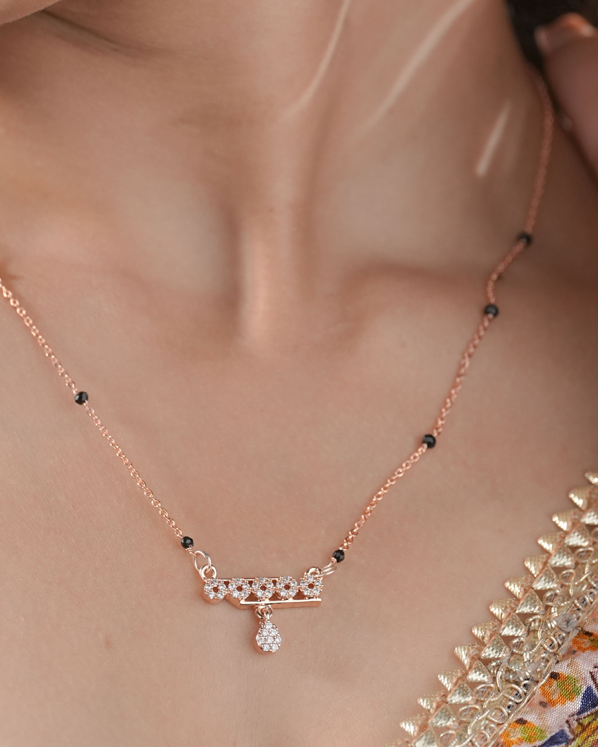 Manvika Mangalsutra aureva