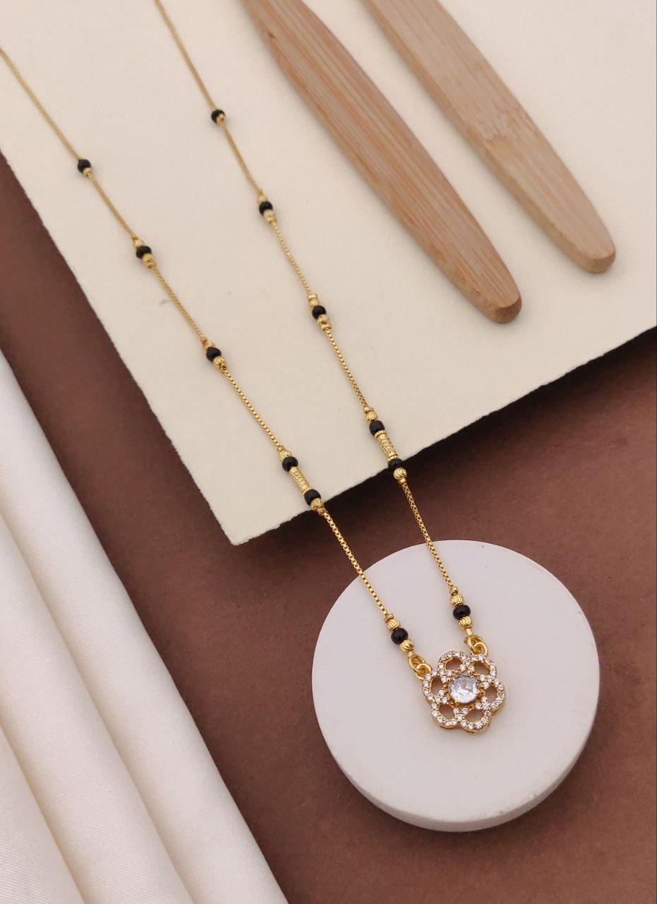 Mandala Solitaire Bloom Mangalsutra