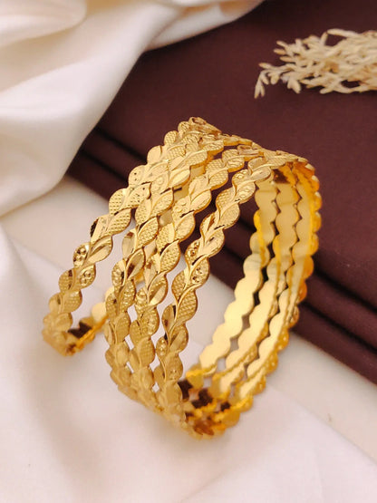 Kiara Golden Bangle Aureva